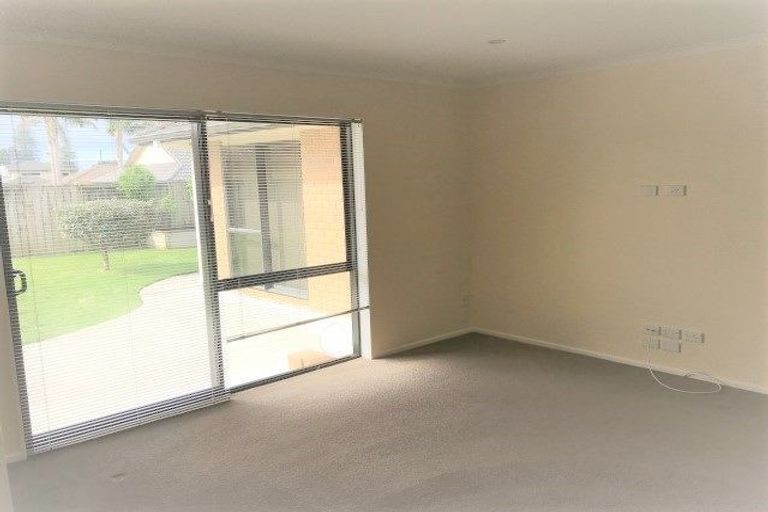 Photo of property in 15 Waiora Place, Pyes Pa, Tauranga, 3112