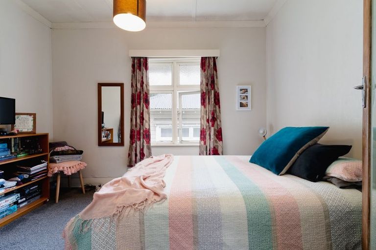 Photo of property in 6 Hawthorn Avenue, Mornington, Dunedin, 9011