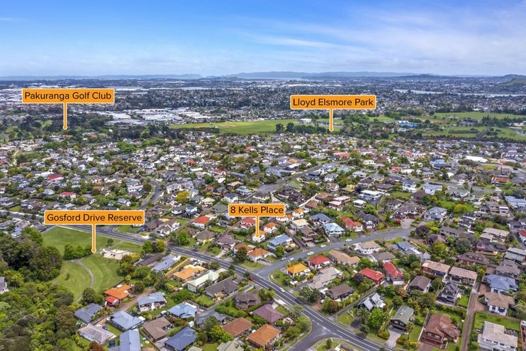 Photo of property in 2/10 Kells Place, Botany Downs, Auckland, 2010