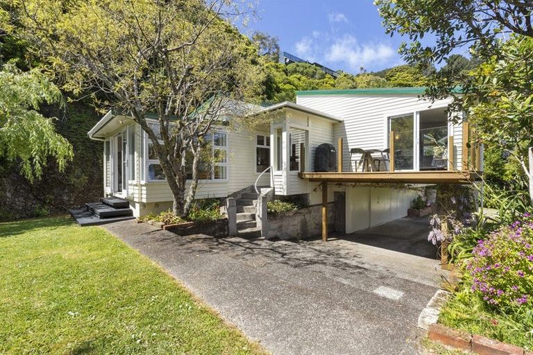 Photo of property in 3 Arden Way, Wilton, Wellington, 6012