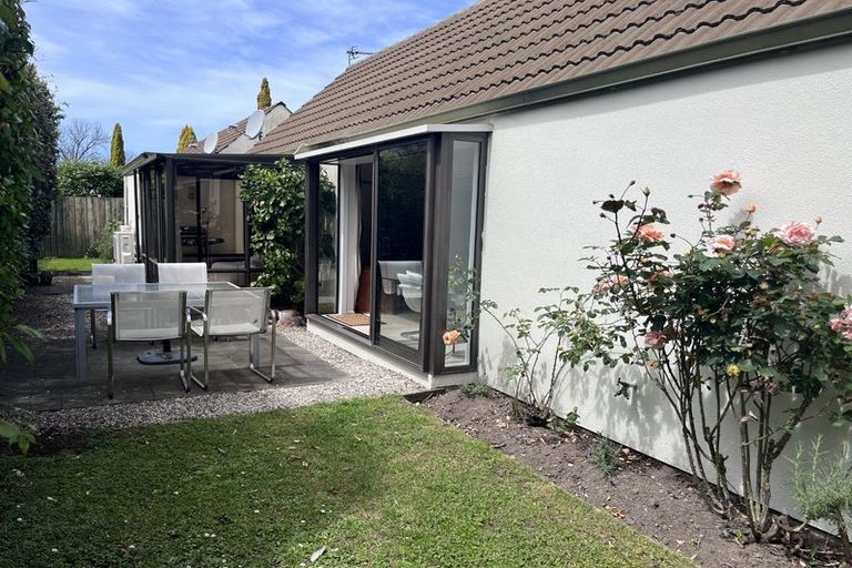 Photo of property in 8/126 Idris Road, Strowan, Christchurch, 8052