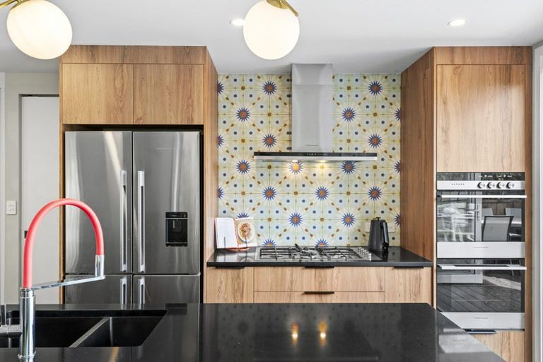 Photo of property in 37 Belle Vue Avenue, Northcote Point, Auckland, 0627