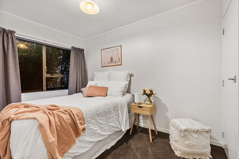 Photo of property in 2/31 Bowater Place, Manurewa, Auckland, 2102