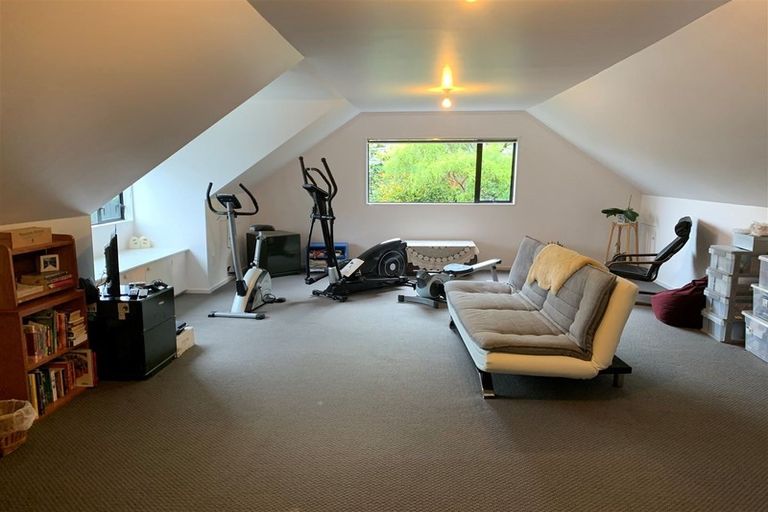 Photo of property in 99 Woodman Drive, Tawa, Wellington, 5028