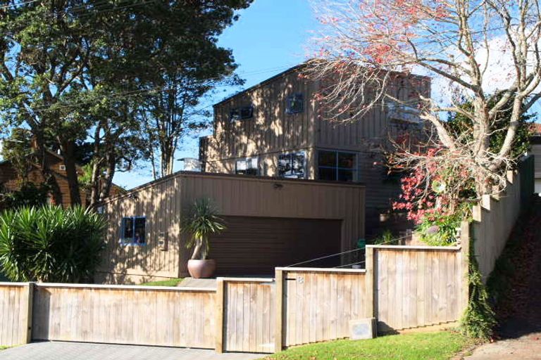 Photo of property in 8 Pah Road, Cockle Bay, Auckland, 2014