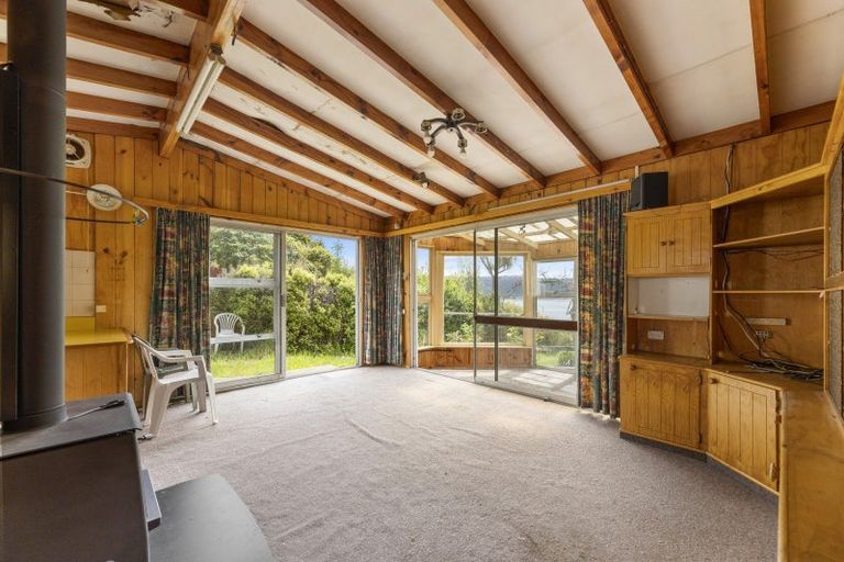 Photo of property in 196 Doctors Point Road, Waitati, 9085