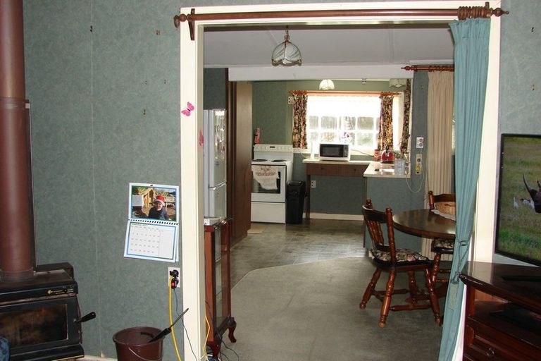 Photo of property in 254 Dunns Road, Otatara, Invercargill, 9879