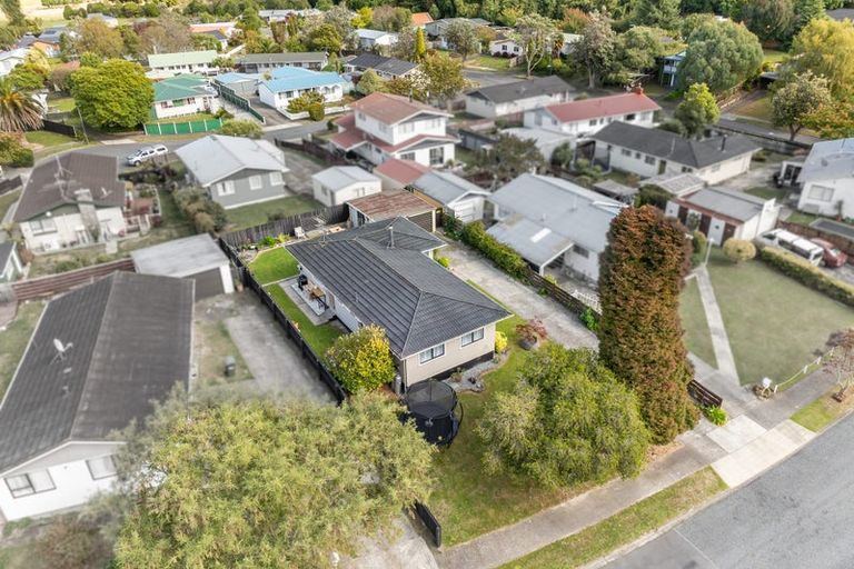 Photo of property in 6 Topeka Grove, Totara Park, Upper Hutt, 5018