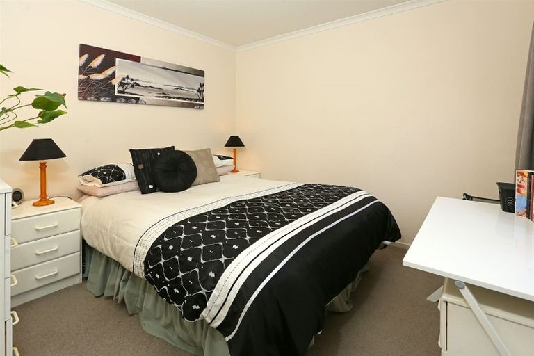 Photo of property in 30 Basra Drive, Henderson, Auckland, 0612
