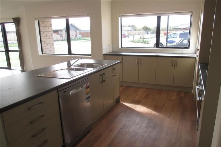 Photo of property in 50 Lewis Crescent, Rolleston, 7614