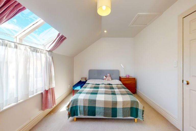 Photo of property in 12b Hobson Street, Thorndon, Wellington, 6011