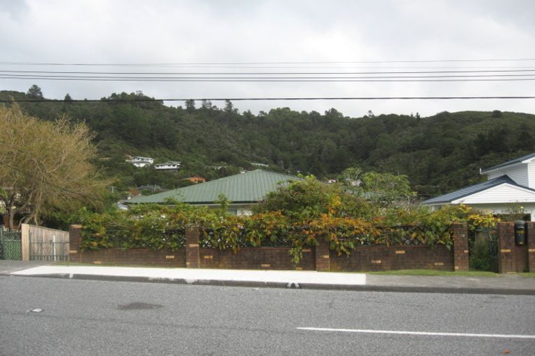 Photo of property in 1/102 Horoeka Street, Stokes Valley, Lower Hutt, 5019