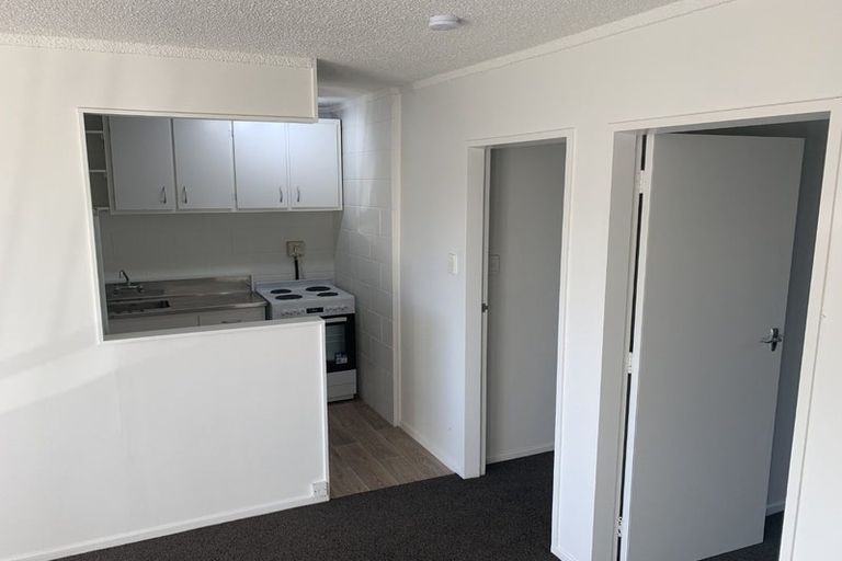 Photo of property in 2/4 Derby Street, Mount Victoria, Wellington, 6011