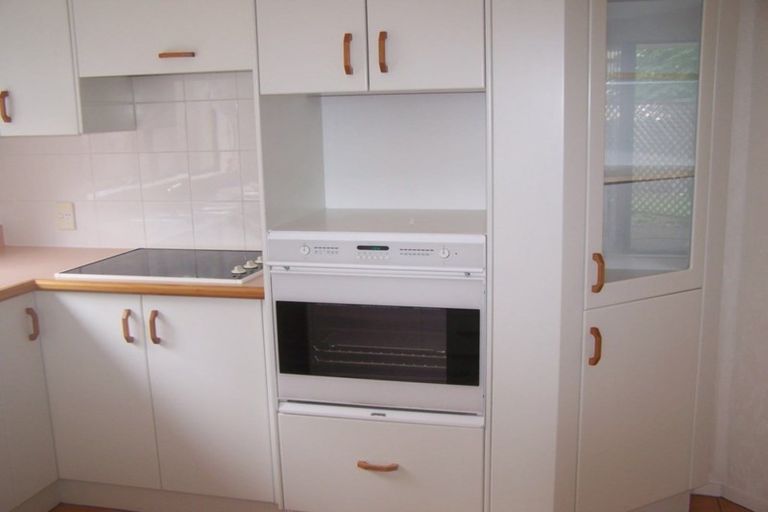 Photo of property in 1/47 Wiltshire Place, Somerville, Auckland, 2014