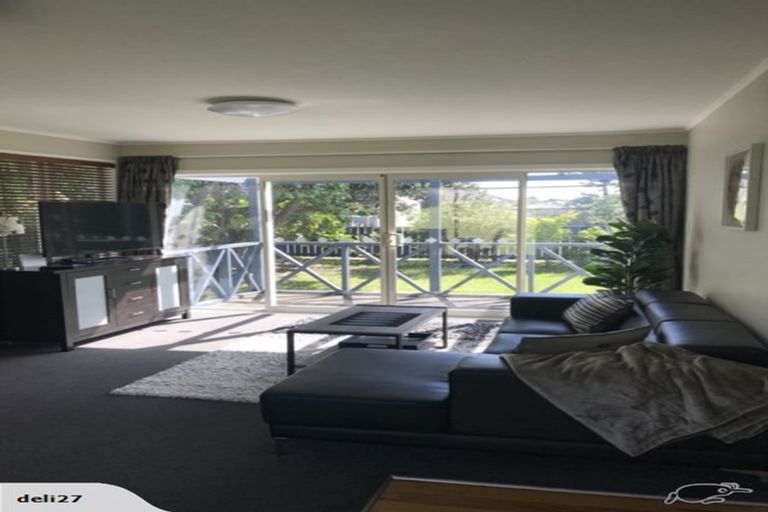 Photo of property in 53 William Street, Waikanae Beach, Waikanae, 5036