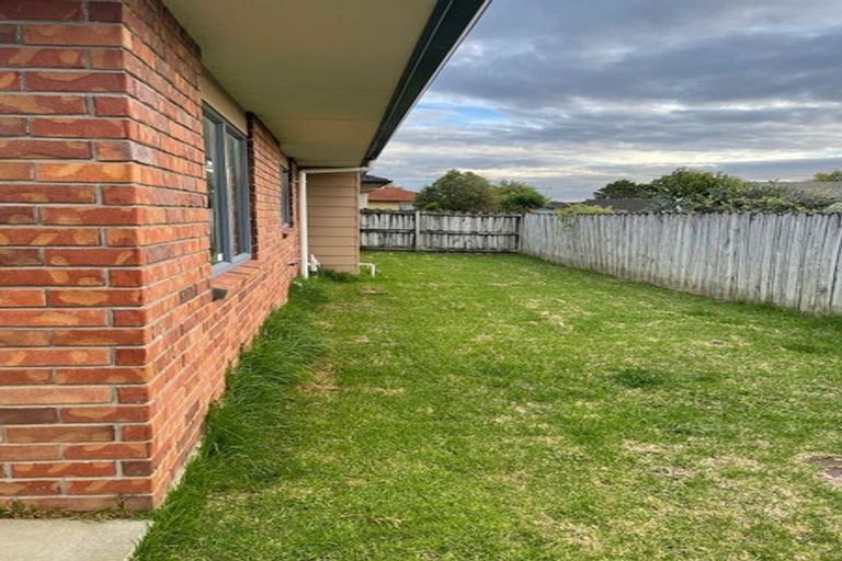 Photo of property in 26 Carisbrook Crescent, Papakura, 2110