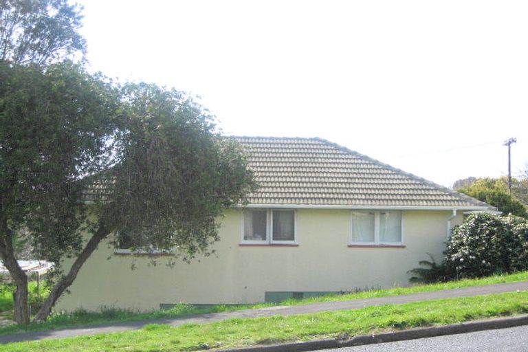 Photo of property in 79 Glenpark Avenue, Frankleigh Park, New Plymouth, 4310