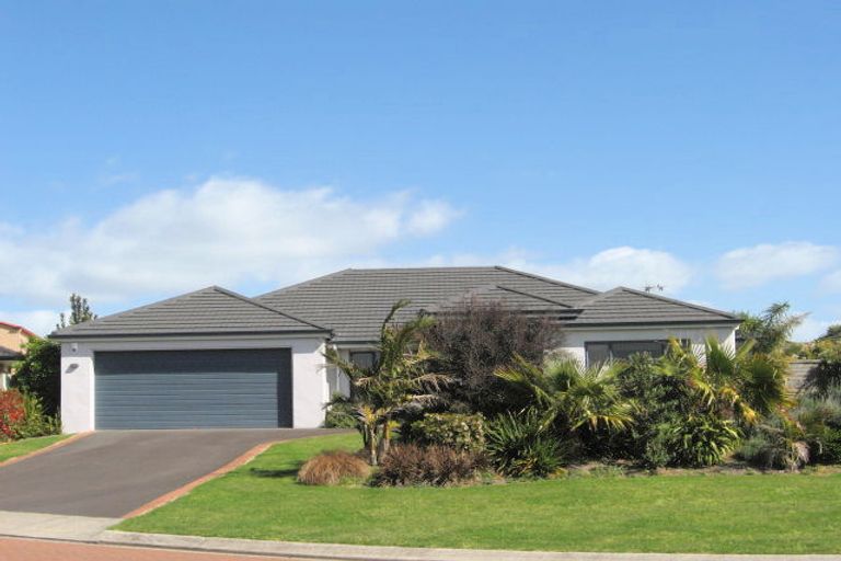Photo of property in 16 Kokomo Key, Papamoa Beach, Papamoa, 3118