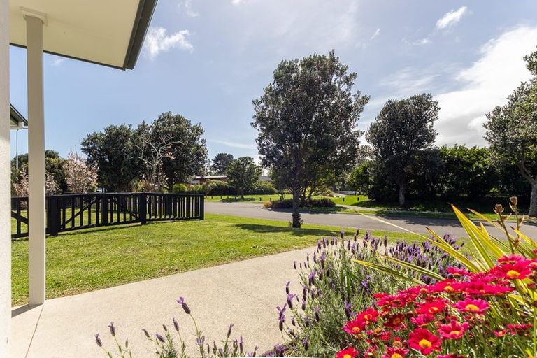 Photo of property in 10 Tamihana Street, Otaki, 5512