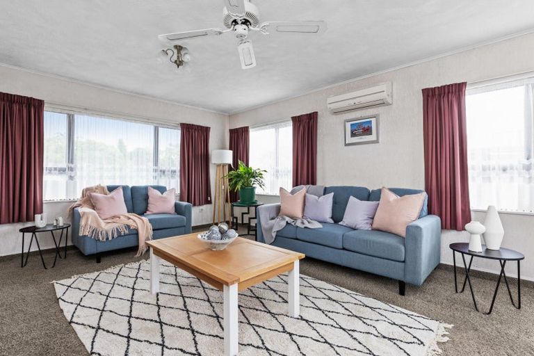 Photo of property in 149 Tait Drive, Greenmeadows, Napier, 4112