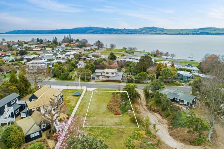 Photo of property in 24a Otupai Street, Two Mile Bay, Taupo, 3330