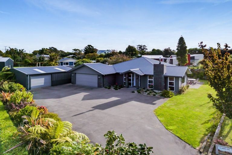 Photo of property in 12e Takiroa Street, Urenui, 4375