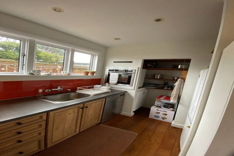 Photo of property in 65 Gordon Road, Plimmerton, Porirua, 5026
