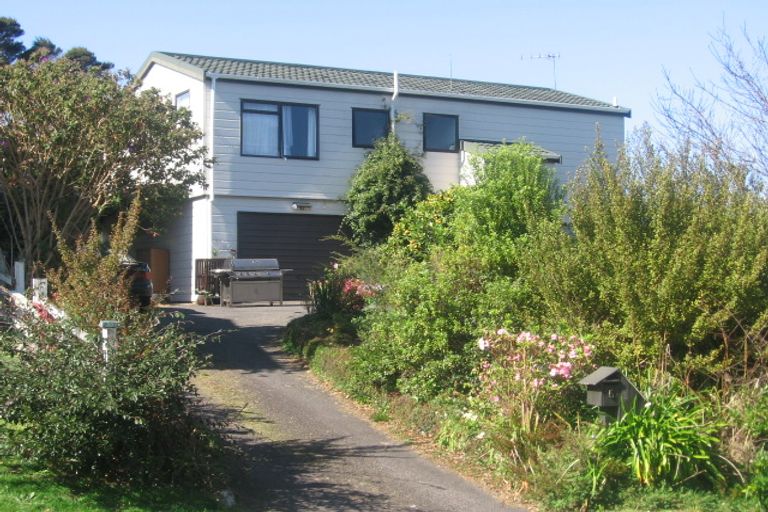 Photo of property in 5 Punga Place, Whitianga, 3510