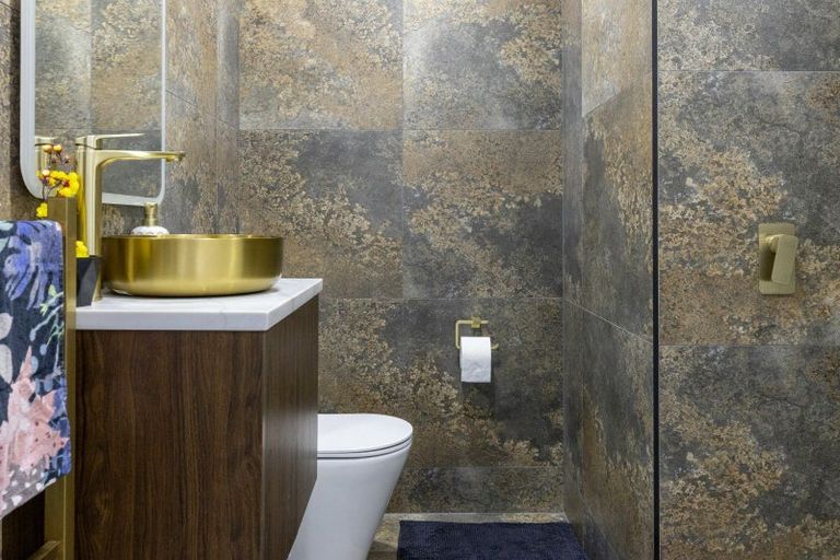 Photo of property in 5 Grandview Lane, Acacia Bay, 3385