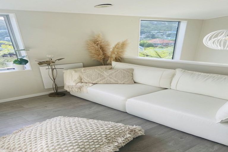 Photo of property in 68 Allington Road, Karori, Wellington, 6012