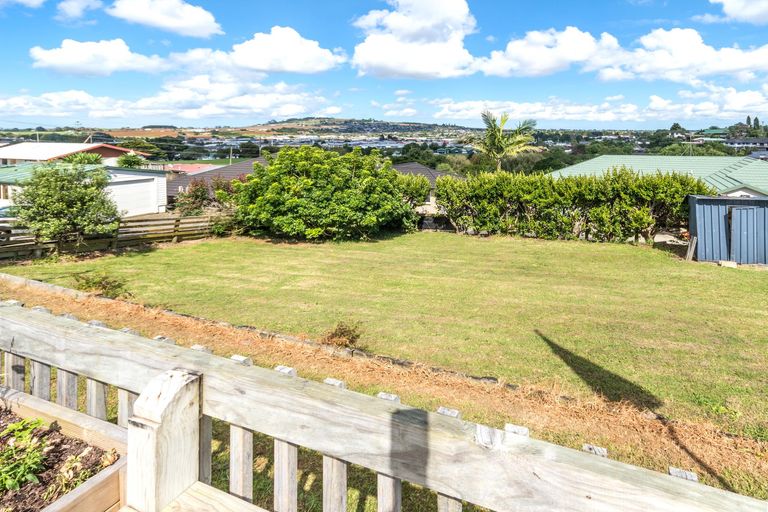 Photo of property in 6 Ngahere Road, Pukekohe, 2120