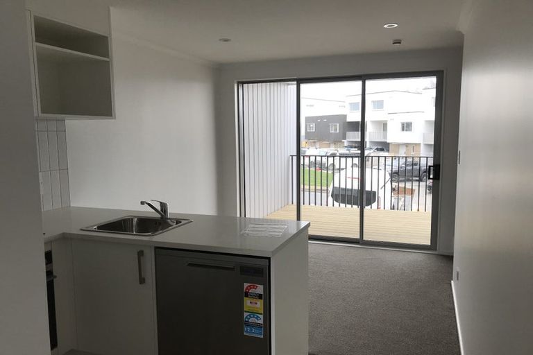 Photo of property in 15 Ngae Place, Mangere East, Auckland, 2024