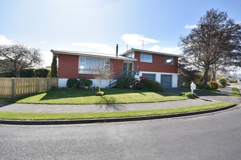 Photo of property in 16 Windsor Place, Mosgiel, 9024