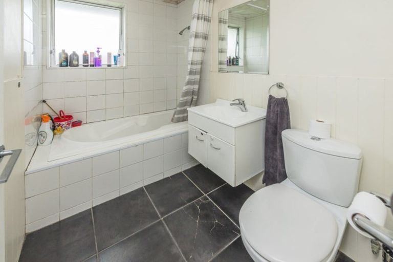 Photo of property in 20 Wembley Place, Whanganui East, Whanganui, 4500