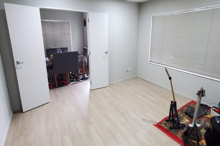 Photo of property in 16 Amapur Place, Flat Bush, Auckland, 2019