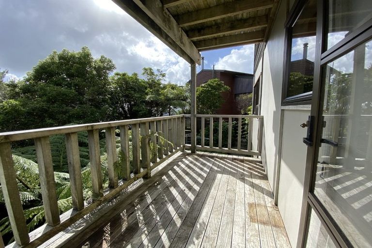 Photo of property in 6 Hawick Street, Karori, Wellington, 6012