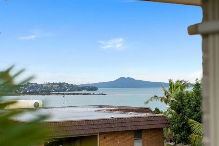 Photo of property in 14 Clyside Avenue, Half Moon Bay, Auckland, 2012