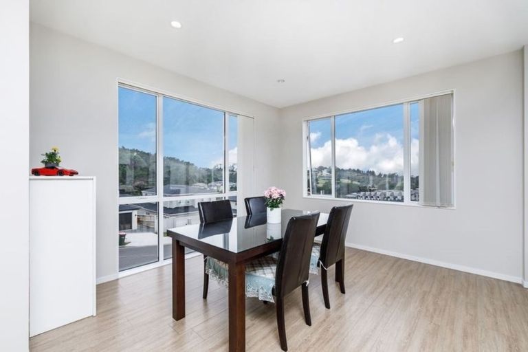 Photo of property in 45 Golden Morning Drive, Albany Heights, Auckland, 0632