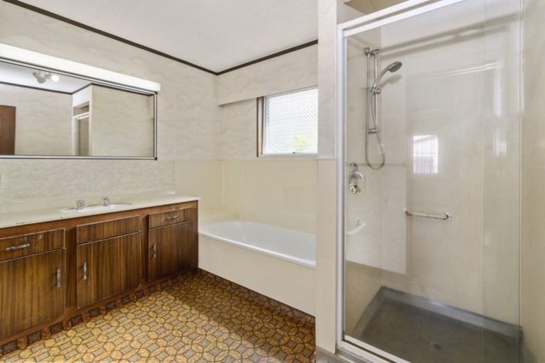 Photo of property in 49 Neri Crescent, Pomare, Rotorua, 3015