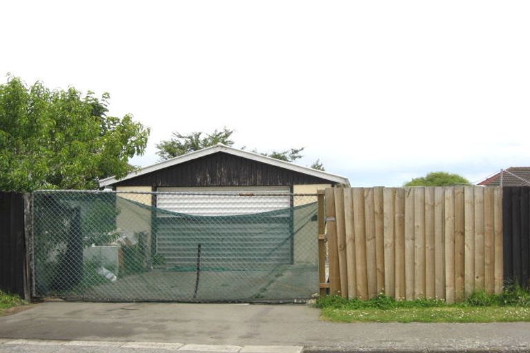 Photo of property in 1 Heathcote Street, Woolston, Christchurch, 8023