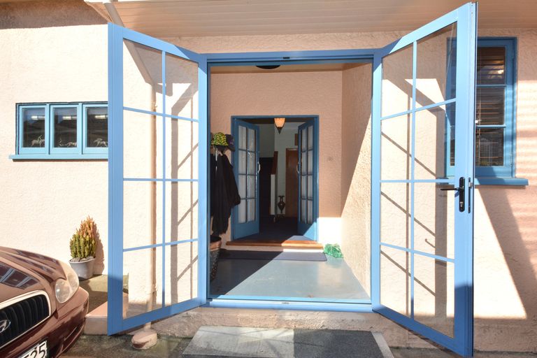 Photo of property in 210 Bay View Road, South Dunedin, Dunedin, 9012