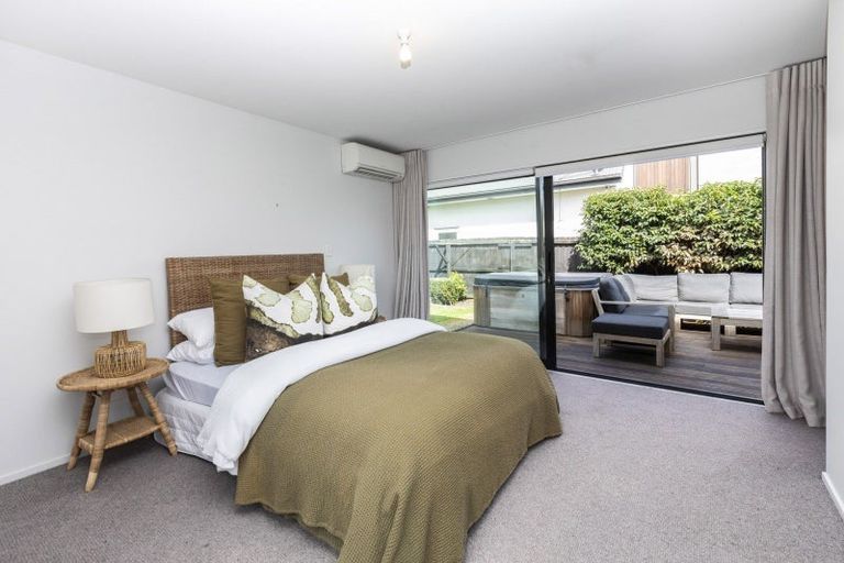 Photo of property in 136 Edgeware Road, St Albans, Christchurch, 8014