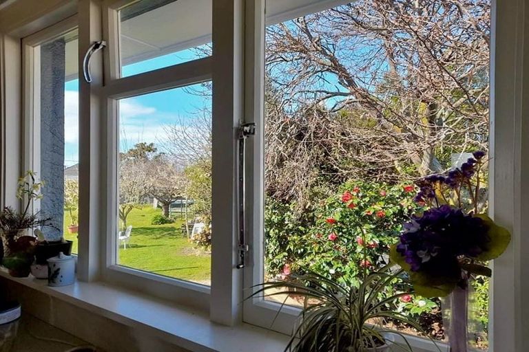 Photo of property in 61 Rhodes Street, Waimate, 7924