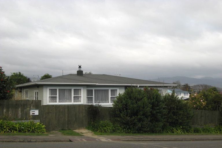 Photo of property in 216 Cambridge Street, Levin, 5510