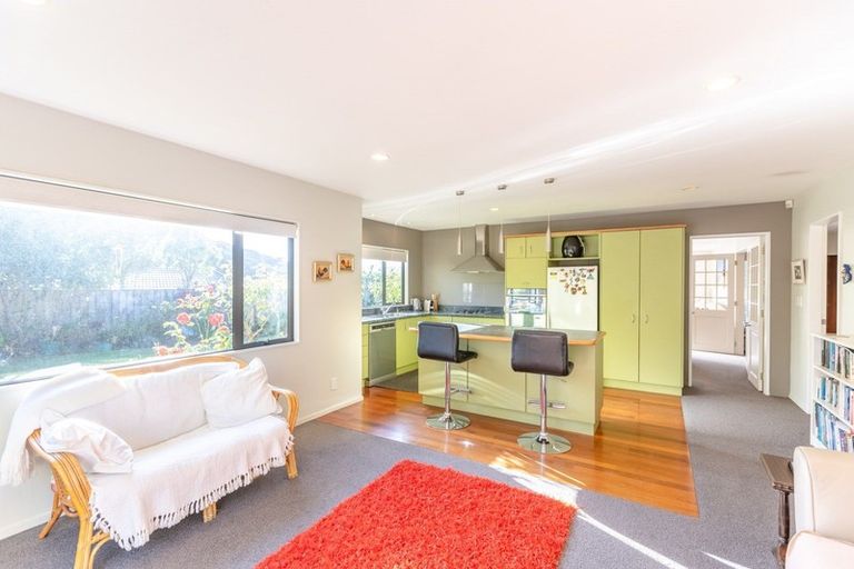 Photo of property in 4 Gybe Place, Whitby, Porirua, 5024