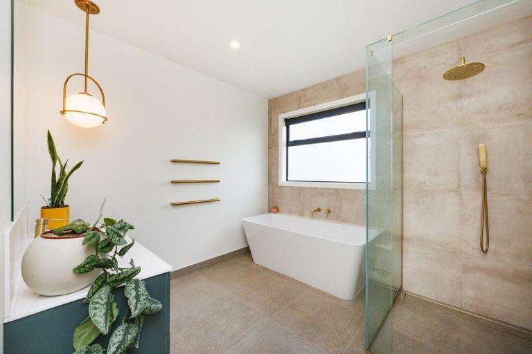 Photo of property in 4 Castlebridge Lane, Aokautere, Palmerston North, 4471