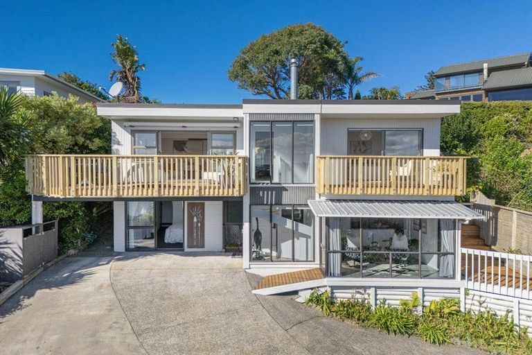 Photo of property in 28 Duncansby Road, Stanmore Bay, Whangaparaoa, 0932