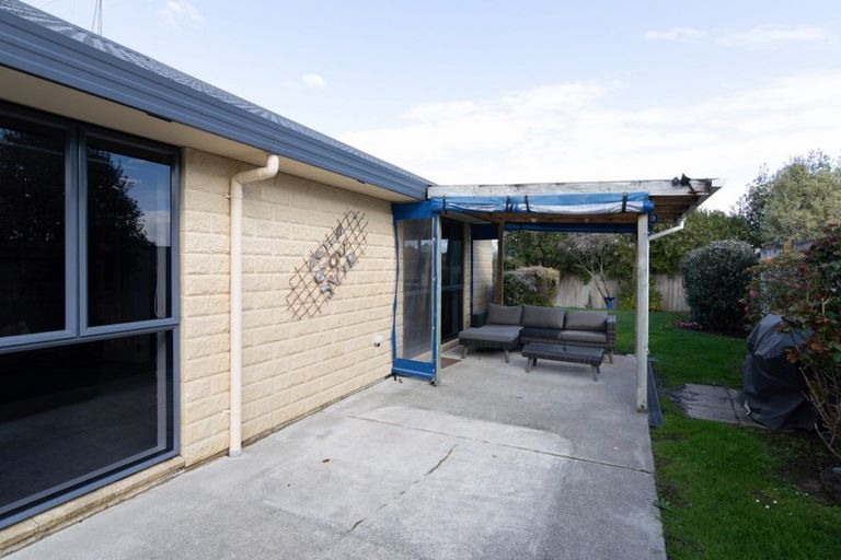 Photo of property in 12 Aspen Way, Kelvin Grove, Palmerston North, 4414