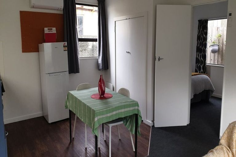 Photo of property in 58 Owhiro Bay Parade, Owhiro Bay, Wellington, 6023