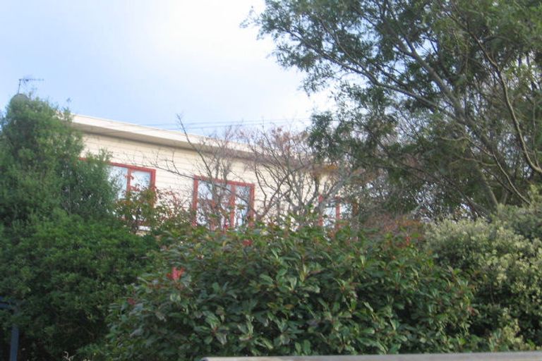 Photo of property in 319 Main Road, Tawa, Wellington, 5028